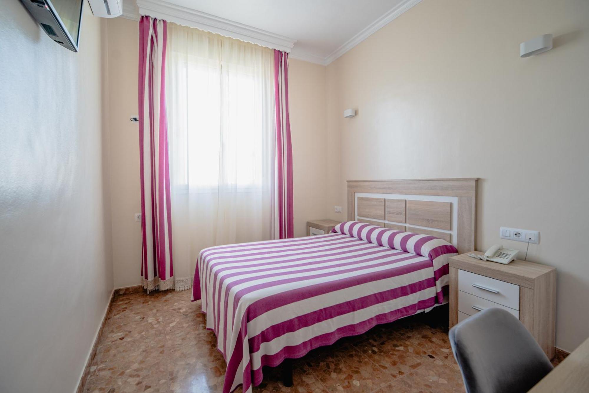 Hotel Chamizo El Arahal Dış mekan fotoğraf