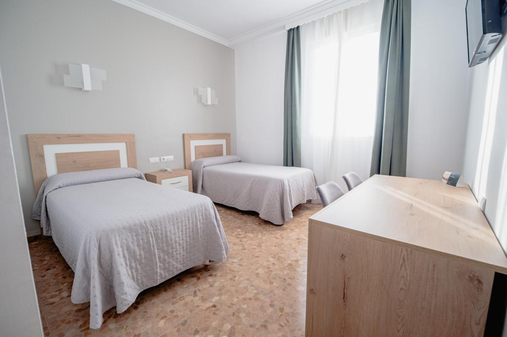 Hotel Chamizo El Arahal Dış mekan fotoğraf