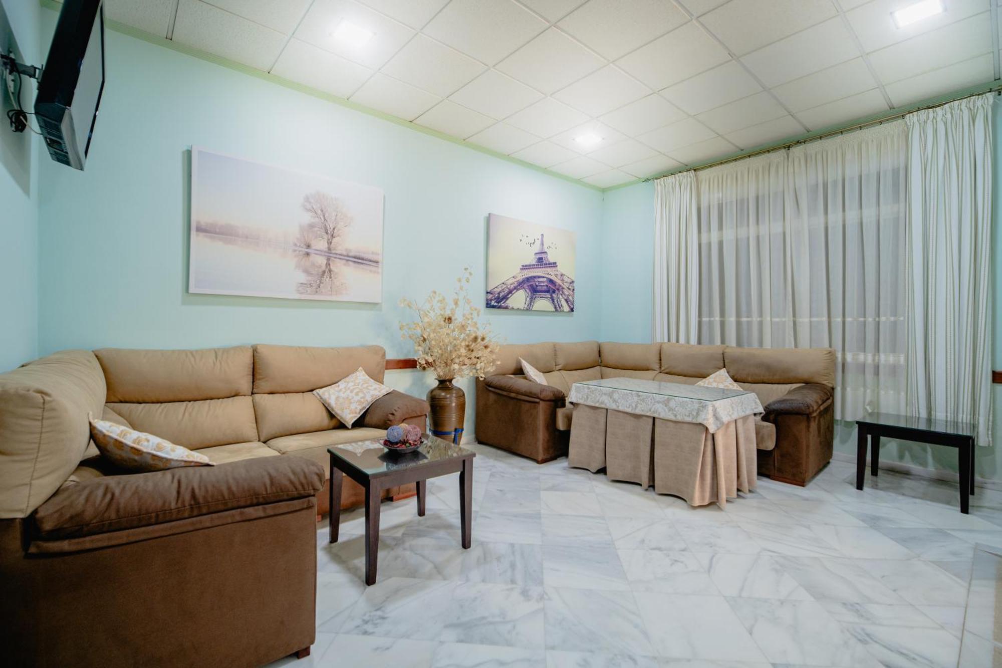 Hotel Chamizo El Arahal Dış mekan fotoğraf