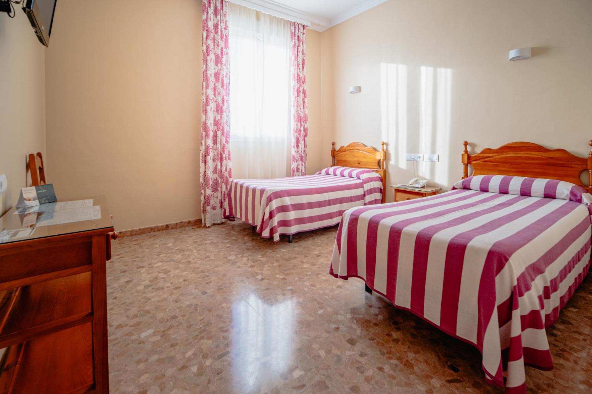 Hotel Chamizo El Arahal Dış mekan fotoğraf
